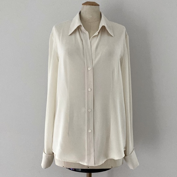 NEW YORK & COMPANY cream button down w/ French cuffs and pointed collar. L - Picture 2 of 8